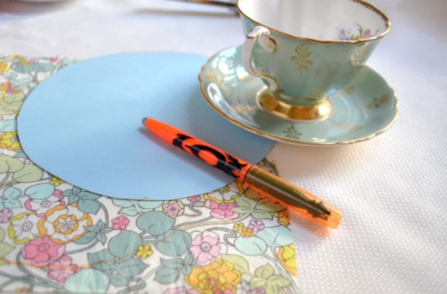 DIY a tea cup pin cushion for Mother’s Day Pins & Needles