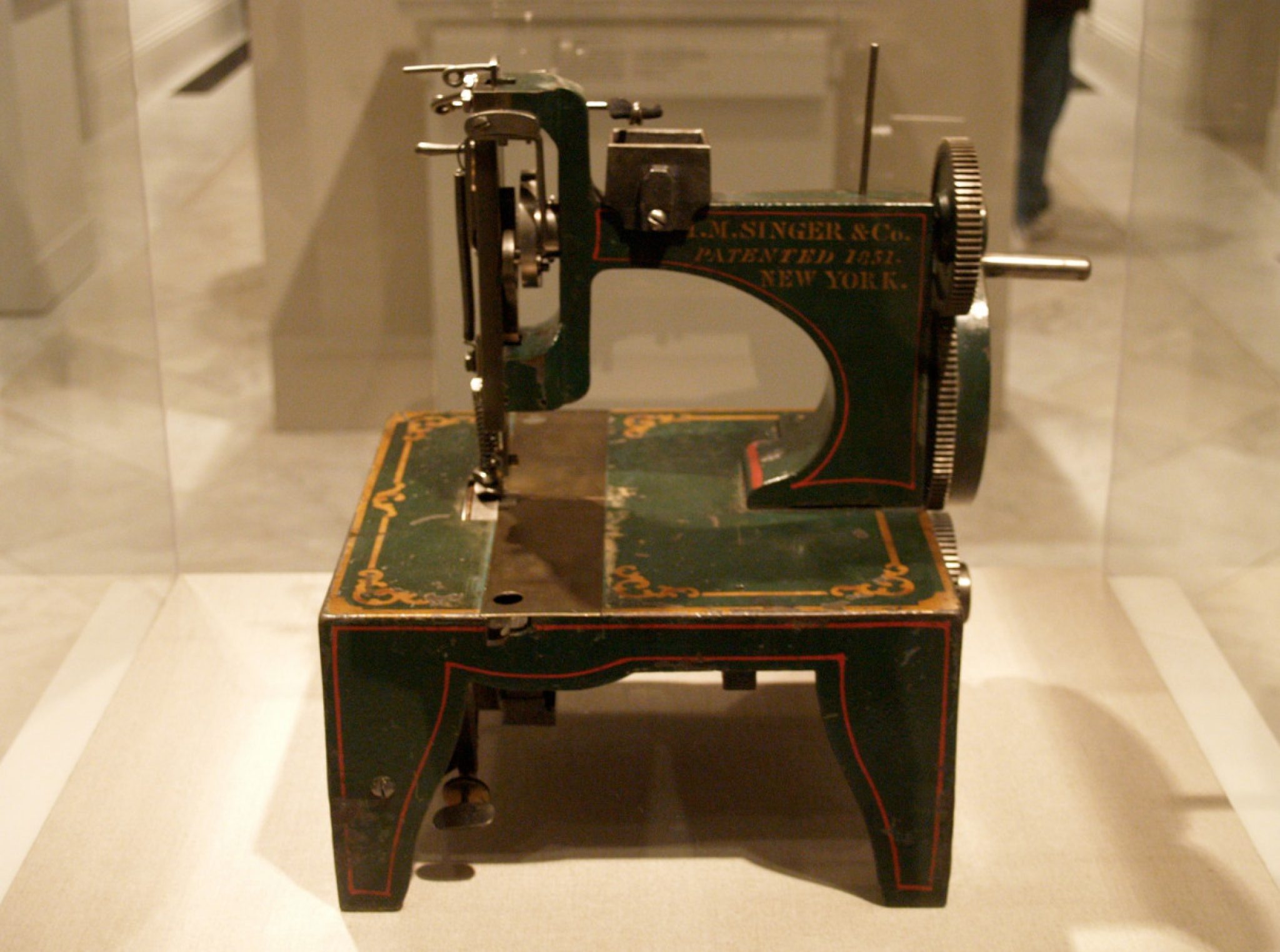 Who is the Inventor of the Sewing Machine? All things you need to know