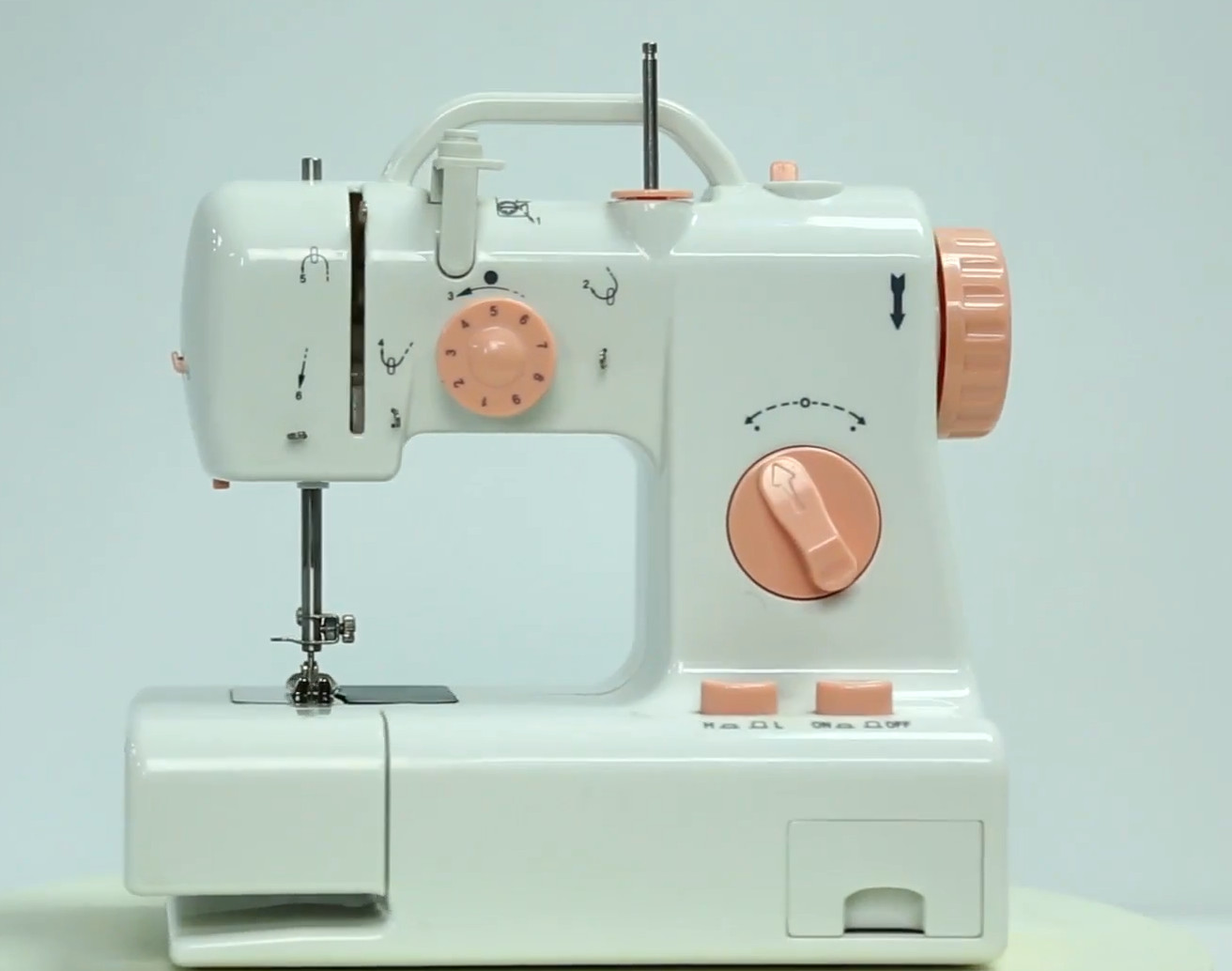 mini sewing machine